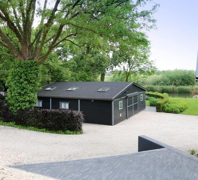 Vakantiehuis Onder De Peppel Met Sauna En Jacuzzi Wijk en Aalburg Exteriör bild